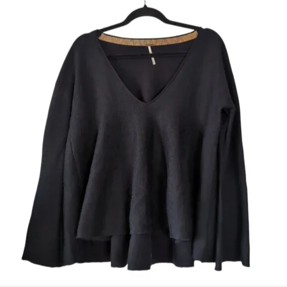 Free People Linen Cotton Coastal Whimsigoth Boho Dark Gypsy Festival Sweater M - Picture 2 of 9